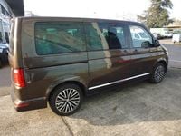 Gebraucht VW Multivan Highline 204 PS (150 kW) 2017 Braun Van