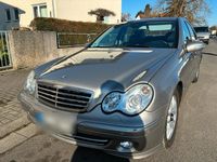 Gebraucht Mercedes C180 143 PS (105 kW) 2007 Gold Limousine
