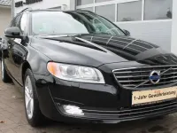 Gebraucht Volvo V70 Momentum 136 PS (100 kW) 2013 Schwarz Kombi