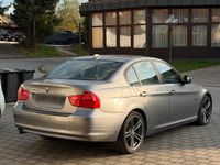 Gebraucht BMW 316 116 PS (85 kW) 2010 Grau Limousine