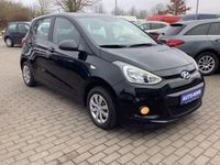 Gebraucht Hyundai i10 Classic 67 PS (49 kW) 2015 Schwarz Kleinwagen