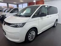 Second-hand VW Multivan Life 150 CP (110 kW) 2025 Alb Monovolum