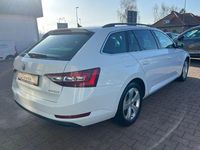 Gebraucht Skoda Superb Ambition 190 PS (139 kW) 2016 Weiß Kombi