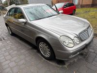 Gebraucht Mercedes E270 176 PS (129 kW) 2002 Grau Limousine