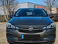 Gebraucht Opel Astra Edition 105 PS (77 kW) 2017 Grau Limousine