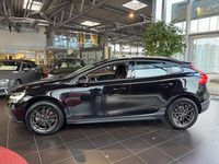 Gebraucht Volvo V40 CC Plus 152 PS (111 kW) 2019 Onyx black (metallic) Kombi