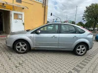 Gebraucht Ford Focus Ghia 116 PS (85 kW) 2005 Silber Limousine