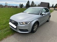 gebraucht Audi A3 1.6 TDI S tronic Attraction Attraction