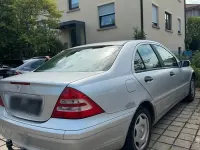 Gebraucht Mercedes C180 129 PS (94 kW) 2001 Silber Limousine