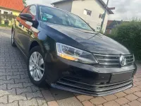 Gebraucht VW Jetta Comfortline 125 PS (91 kW) 2016 Schwarz Limousine