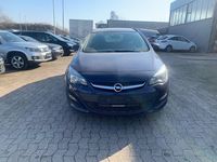 Gebraucht Opel Astra Selection 110 PS (80 kW) 2014 Blau Kombi