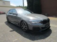 Gebraucht BMW 530 M Sport 286 PS (210 kW) 2021 Grau Limousine