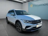 Gebraucht VW Tiguan 150 PS (110 kW) 2023 Weiß SUV