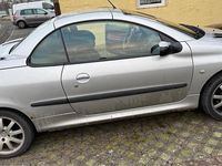 Gebraucht Peugeot 206 CC 136 PS (100 kW) 2001 Silber Cabrio