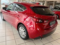 Gebraucht Mazda 3 Center-Line 120 PS (88 kW) 2016 Rot Limousine