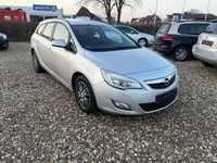 Gebraucht Opel Astra Selection 95 PS (69 kW) 2011 Silber Kombi