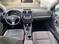 Gebraucht VW Golf V 80 PS (58 kW) 2007 Reflexsilber Limousine