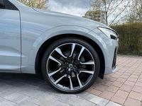 Gebraucht Volvo XC60 Ultimate 197 PS (144 kW) 2023 Grau SUV