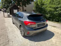 Gebraucht Ford Focus Cool & Connect 125 PS (91 kW) 2019 Grau Limousine