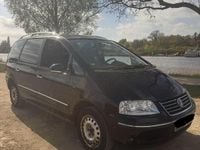 Second-hand VW Sharan 116 CP (85 kW) 2007 Negru Monovolum