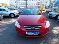 Używany Kia Ceed 143 KM (105 kW) 2009 Czerwony Hatchback