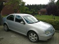 Gebraucht VW Bora 137 PS (100 kW) 1999 Silber metallic Limousine