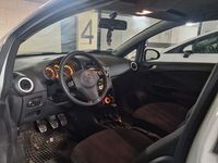 Gebraucht Opel Corsa Color Edition 101 PS (74 kW) 2011 Weiß Kleinwagen