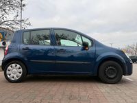 Second-hand Renault Modus 75 CP (55 kW) 2004 Albastru Monovolum