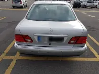 Gebraucht Mercedes E200 136 PS (100 kW) 1999 Silber Limousine