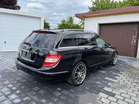 Gebraucht Mercedes 220 170 PS (125 kW) 2008 Schwarz Kombi
