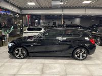 Gebraucht BMW 118 Sport Line 136 PS (100 kW) 2016 Schwarz Kleinwagen