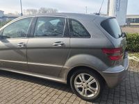 Gebraucht Mercedes B200 136 PS (100 kW) 2008 Grau Van / Kleinbus