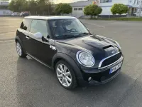 Usata Mini Cooper S 184 CV (135 kW) 2010 Nero Utilitaria