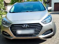 Gebraucht Hyundai i40 Premium 141 PS (103 kW) 2016 Gold Kombi