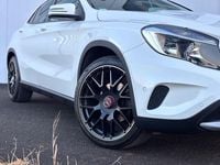 Gebraucht Mercedes GLA200 156 PS (114 kW) 2016 Weiß SUV