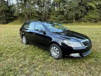 Gebraucht Skoda Octavia 105 PS (77 kW) 2012 Schwarz Kombi
