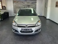 Gebraucht Opel Astra Edition 105 PS (77 kW) 2006 Silber Limousine