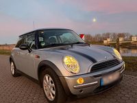 Second-hand Mini ONE 90 CP (66 kW) 2002 Argintiu Hatchback