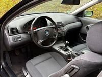 Gebraucht BMW 316 116 PS (85 kW) 2004 Schwarz Limousine