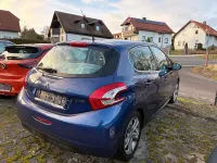 Gebraucht Peugeot 208 Allure 120 PS (88 kW) 2014 Blau Kleinwagen
