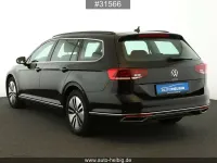 Gebraucht VW Passat GTE 218 PS (160 kW) 2022 Deep black perleffekt Kombi