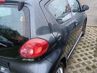 Gebraucht Toyota Aygo 68 PS (50 kW) 2008 Grau Kleinwagen