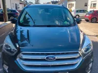 Gebraucht Ford Kuga Titanium 150 PS (110 kW) 2018 Grün SUV