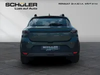Neu Dacia Sandero Expression 122 PS (89 kW) 2026 Grün Limousine