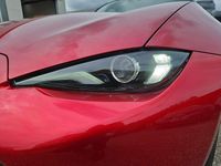 Neu Mazda MX5 Homura-Line 132 PS (97 kW) 2025 Soul red crystal Cabrio