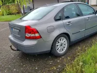 Używany Volvo S40 140 KM (102 kW) 2004 Szary Sedan/Limuzyna