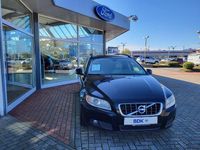 Gebraucht Volvo V70 231 PS (169 kW) 2010 Saphirschwarzmetallic (metallic) Kombi