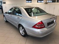 Gebraucht Mercedes C240 Elegance 170 PS (125 kW) 2000 Silber Limousine