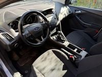 Gebraucht Ford Focus Trend 101 PS (74 kW) 2015 Silber Limousine