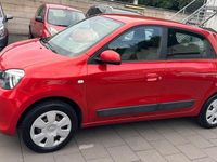 Gebraucht Renault Twingo Life 71 PS (52 kW) 2015 Rot Kleinwagen